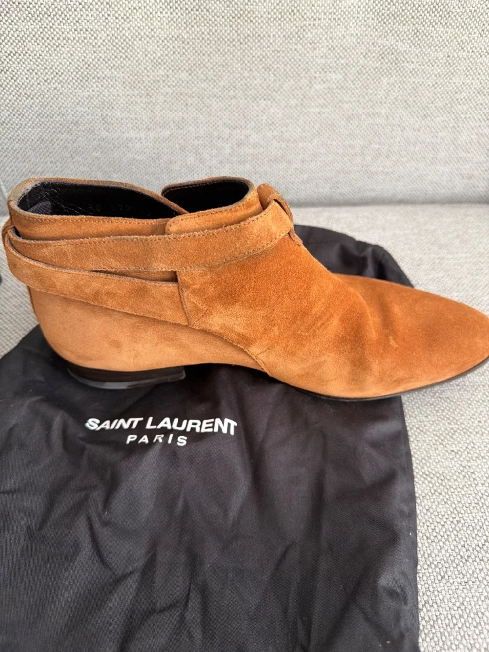 Suede boots